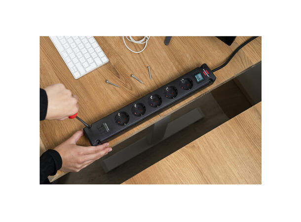 Strømfordeler-5 + USB - 3,0 m m/Bryter PDU 16A SCHUKO ON/OFF 2x USB-C 15W 